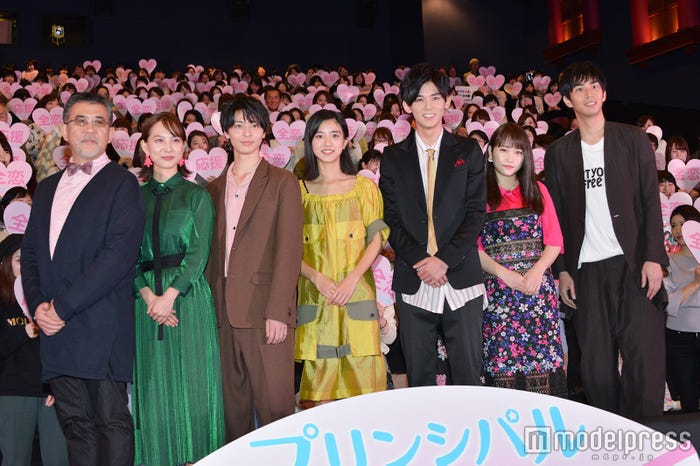 (左から)篠原哲雄監督、谷村美月、高杉真宙、黒島結菜、小瀧望、川栄李奈、市川知宏(C)モデルプレス