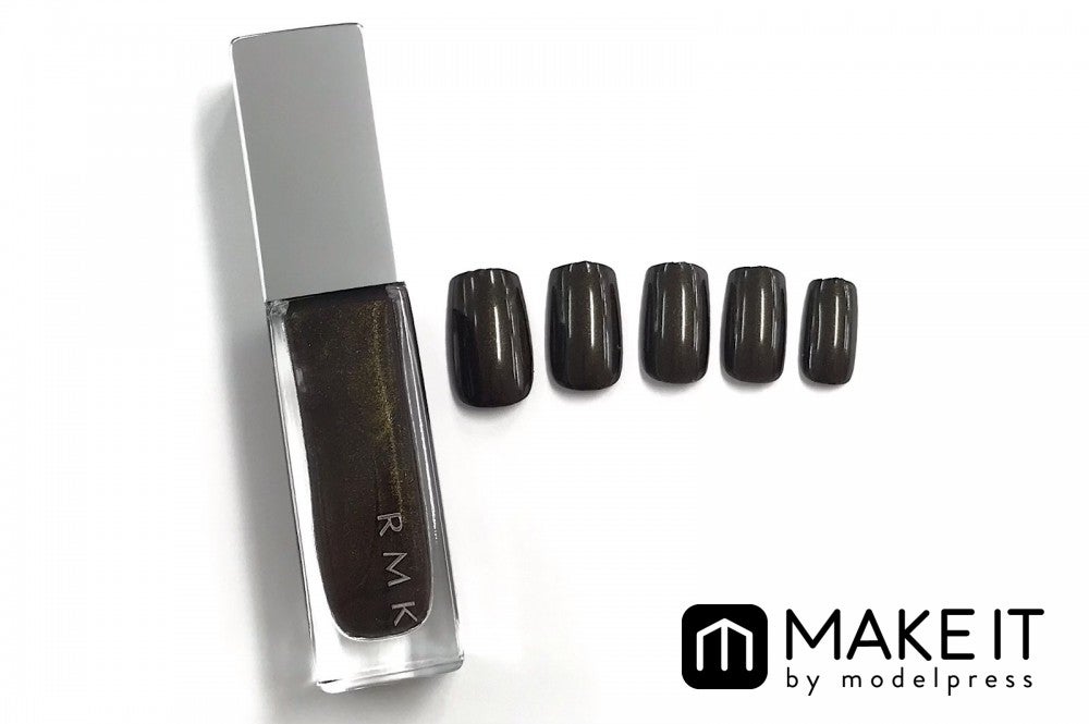 RMK／ネイルポリッシュ／EX-25 エンペラーダークゴールド／1,500円（税抜） (C)メイクイット