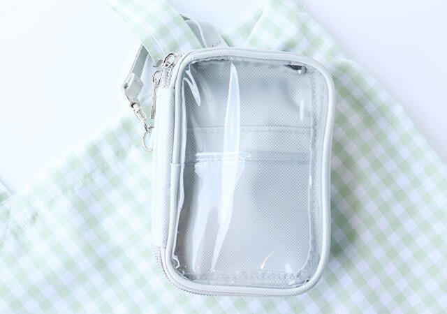 ムック本　ムック　付録　人気　おすすめ　オススメ　宝島社　宝島　レビュー　便利　優秀　当たり　最高　2023　ローリーズファーム　推し活ポーチ　LOWRYS