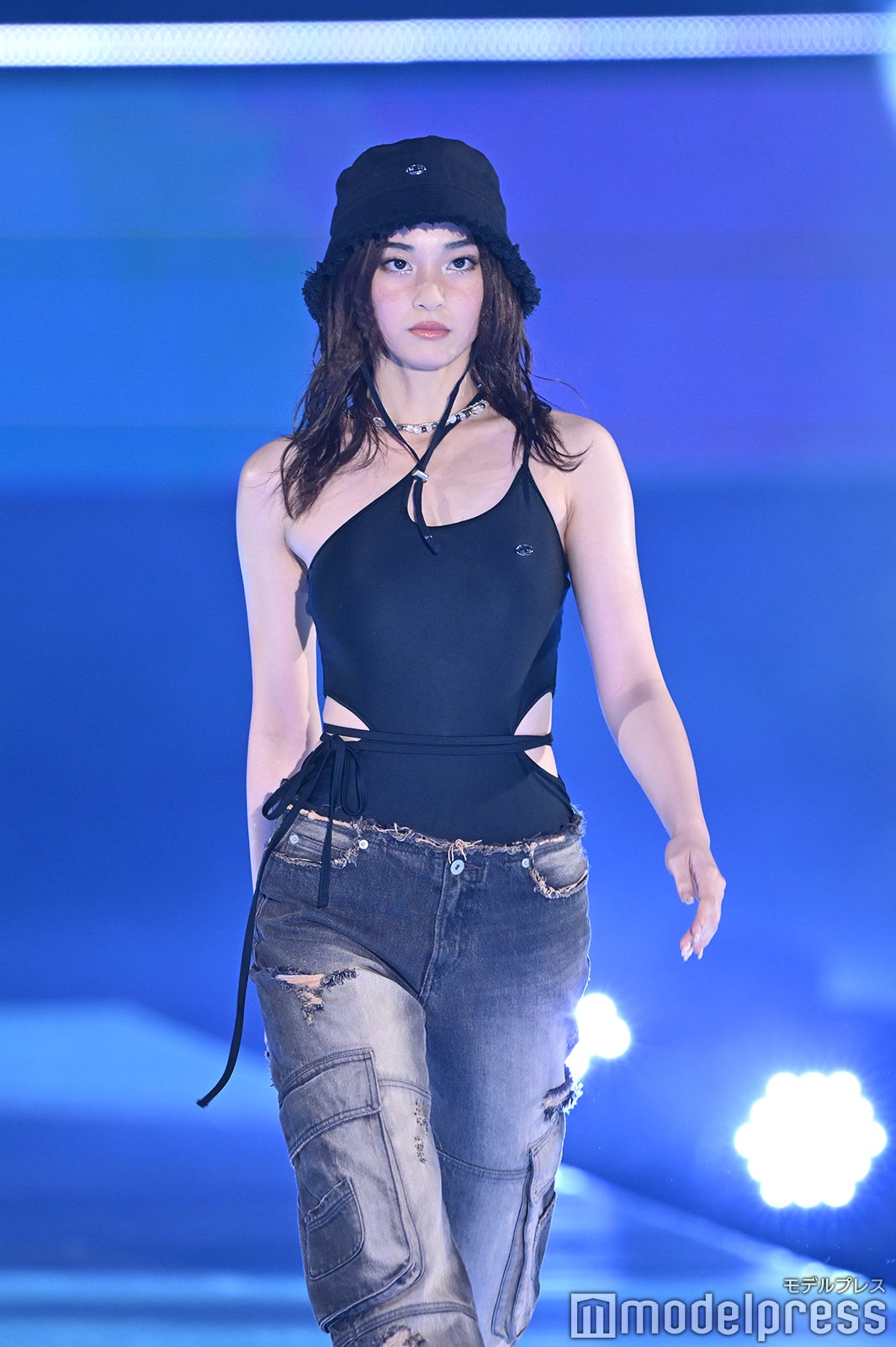 （C）モデルプレス