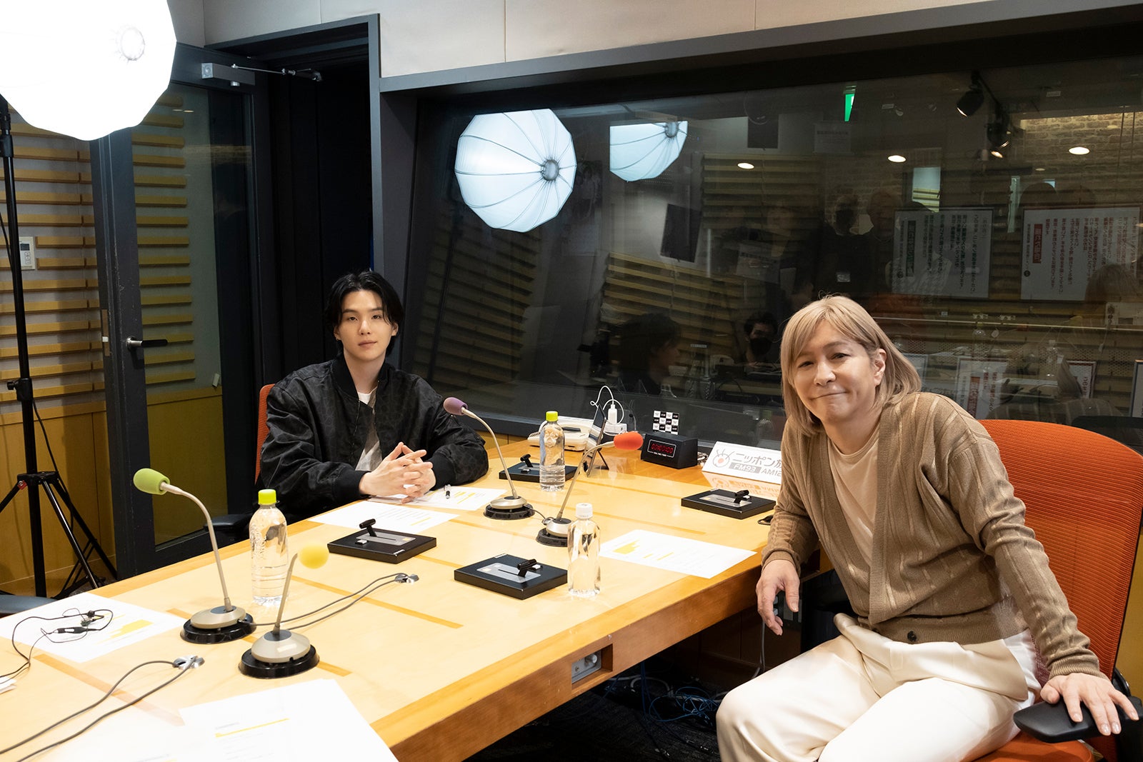 SUGA、小室哲哉（提供写真）