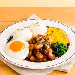 ハワイアンポークプレート税込1,450円／画像提供：Eggs’n Things Japan