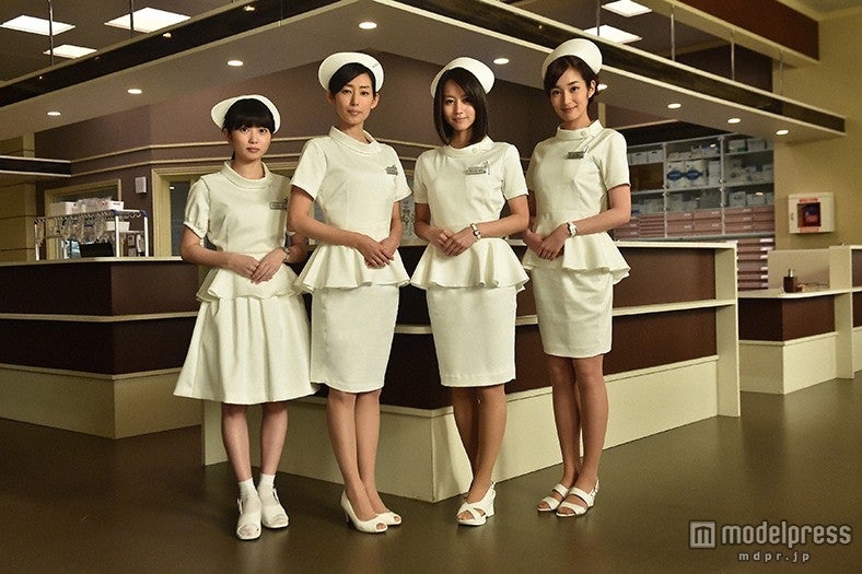 （左から）志田未来、木村多江、堀北真希、高梨臨