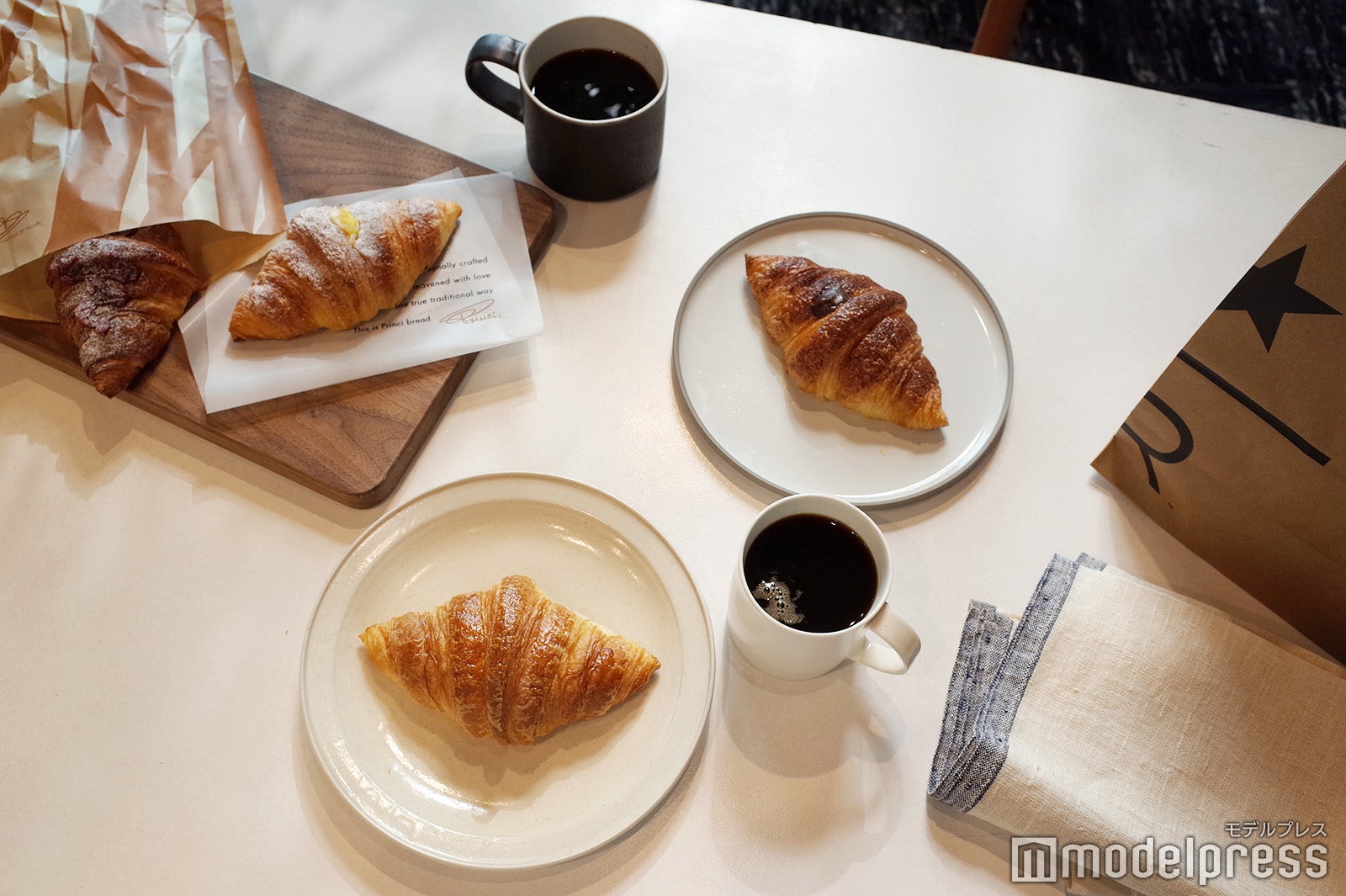 スターバックス リザーブ（R） カフェ（C）モデルプレス