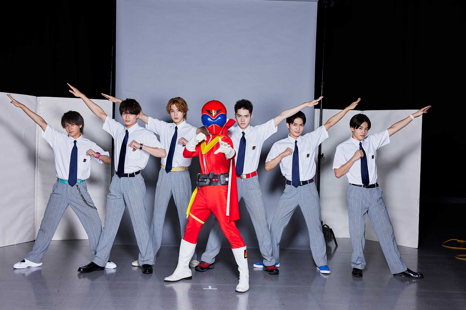 美 少年「秘密戦隊ゴレンジャー」アカレンジャーと初対面で興奮 那須雄登「一緒に撮った写真もらいたい」＜ザ・ハイスクール ヒーローズ＞