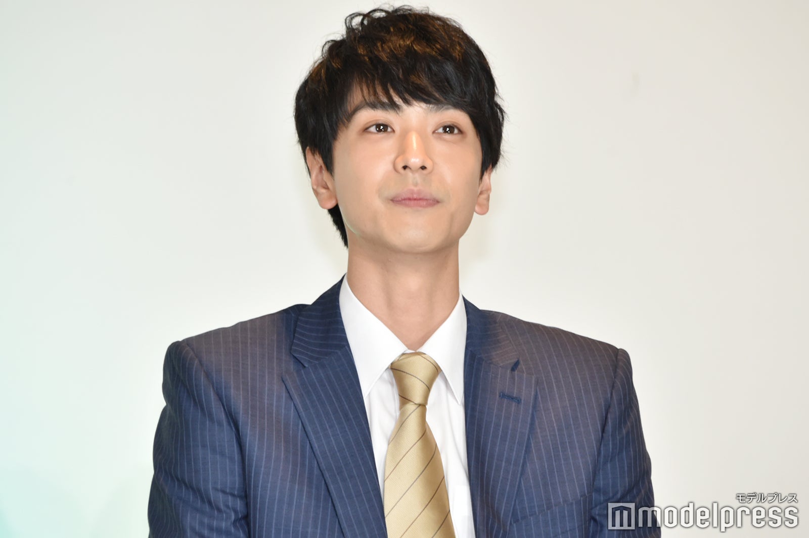 黒羽麻璃央（C）モデルプレス