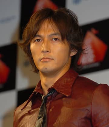 B’zの稲葉浩志が侍J-チェコ戦前に特別ライブ 満員の東京ドームが沸く センターに特別ステージ設置「最高の試合、楽しんで」