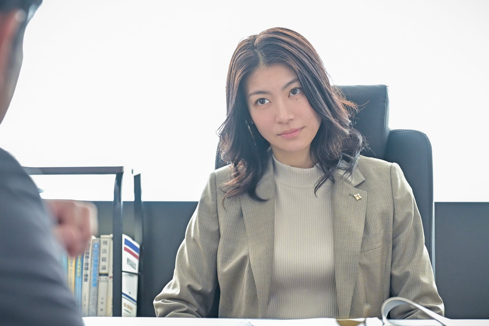 瀧内公美「クジャクのダンス、誰が見た？」第3話（C）TBS