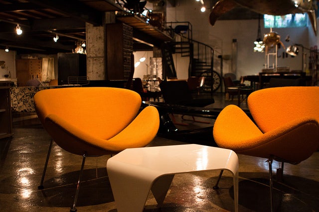 こだわりのヴィンテージ家具がずらり／aA Design Museum, Hongdae, Seoul, South Korea by Jirka Matousek