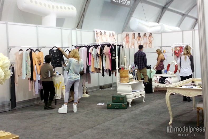 「WILDFOX COUTURE」ブースの様子(「MAGIC」2013S/Sにて)