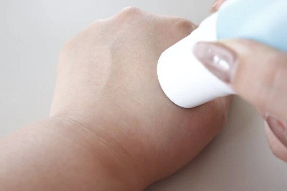 ダイソーの5点ローラー詰め替えチューブ（120mL）の使用例