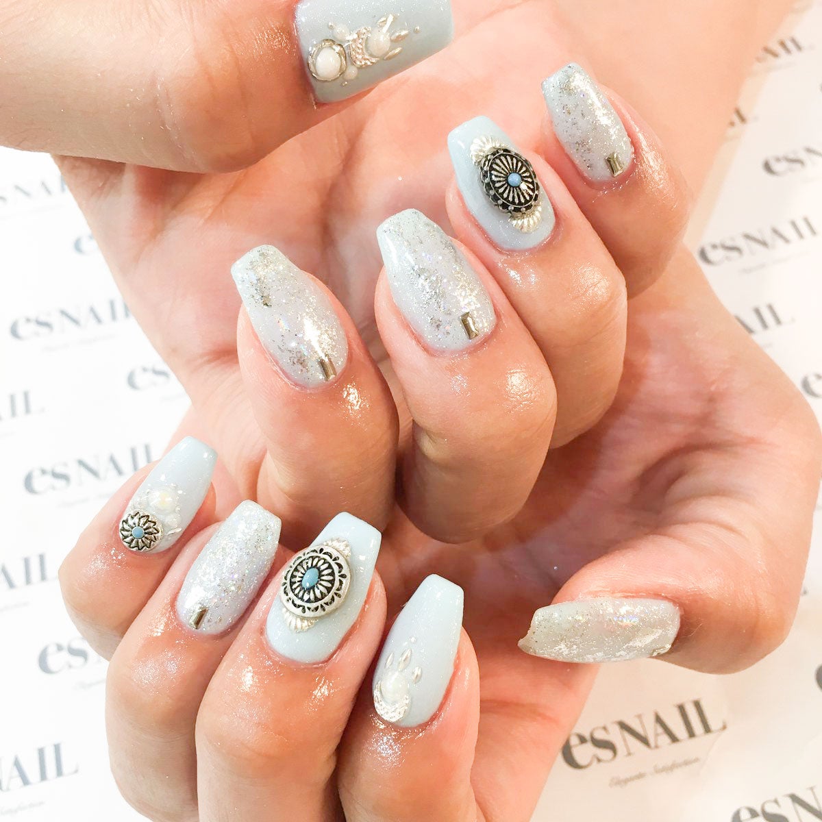 ヴィンテージ感があってオシャレ／画像提供：esNAIL