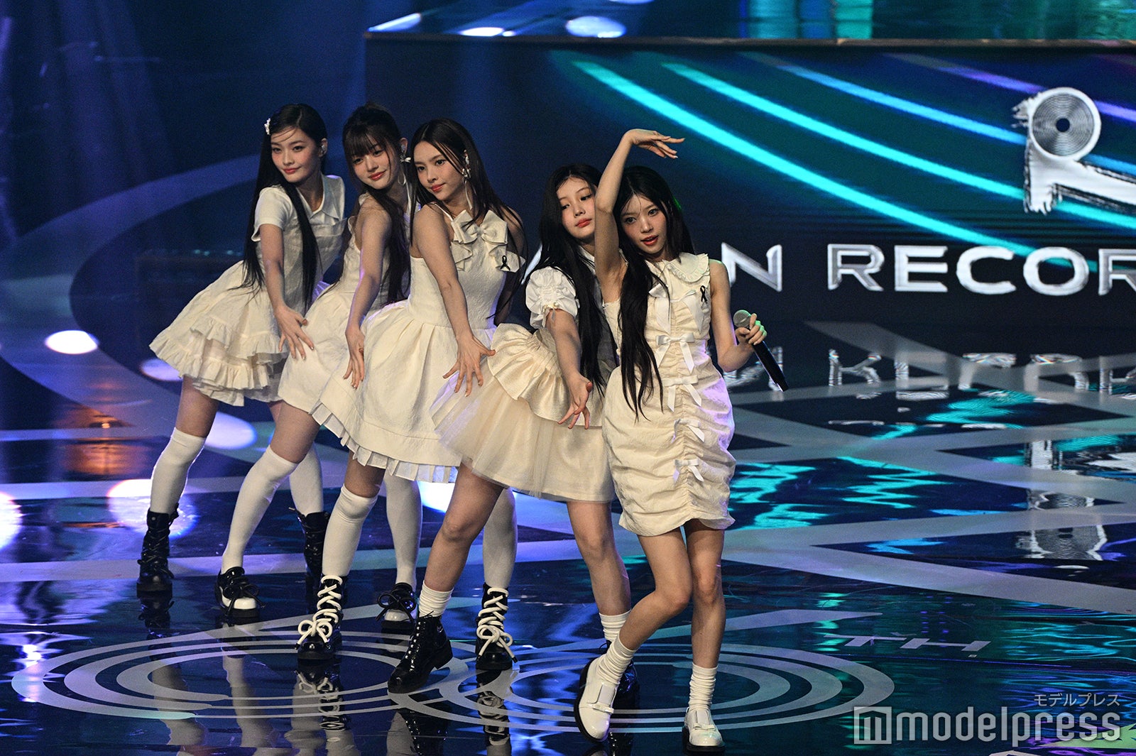 （C）モデルプレス