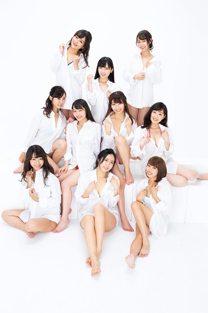 (上列左から)水原乙、 水萌みず 、結城亜美(真中左から)川島愛里沙、 月元しょうこ、菅原彩里沙、桜井みき(下列左から)沙倉しずか、阿南萌花、山岸奈津美(C)岩松喜平/週刊FLASH