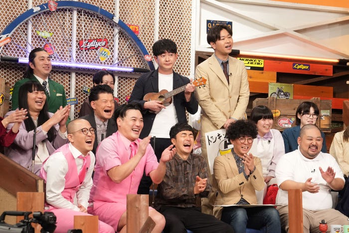 ガヤ芸人ら(C)日本テレビ