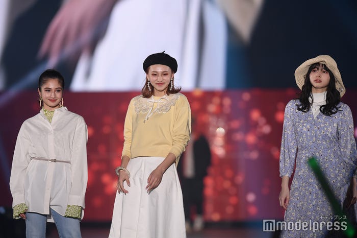 (C)モデルプレス