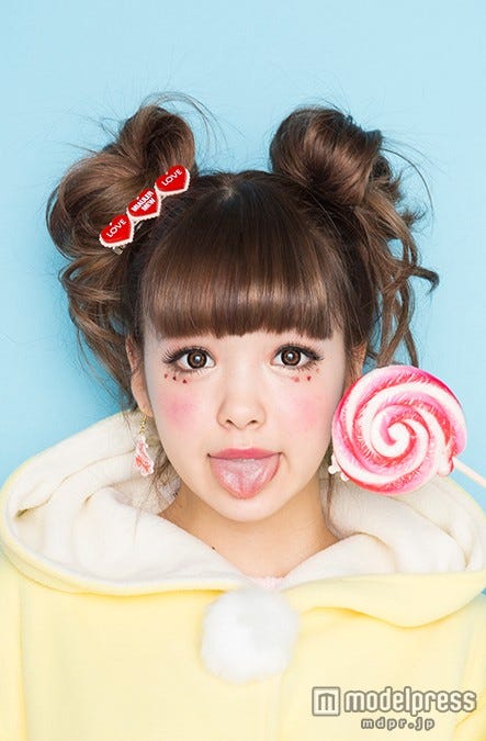 藤田ニコル