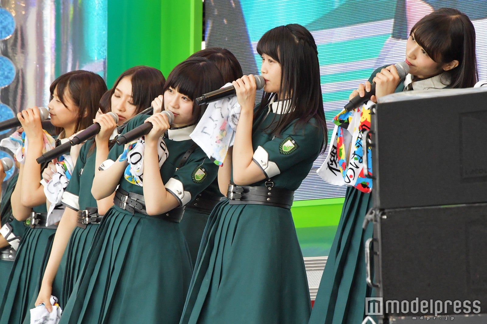 渡邉理佐、佐藤詩織、長沢菜々香、石森虹花、渡辺梨加（C）モデルプレス