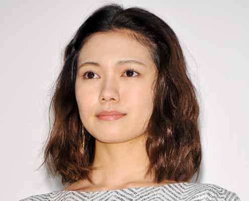 二階堂ふみの肌は「ピチピチ」小泉今日子が絶賛