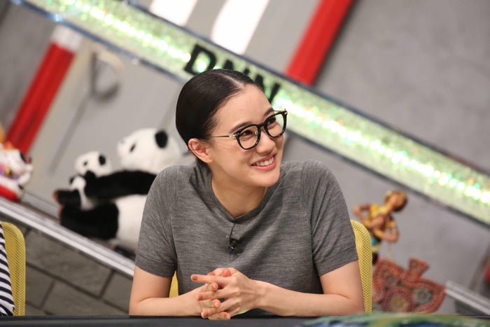 今週のメガネ美女 笑顔の蒼井優が癒やし アンジェリーナ ジョリー出演のはずが モデルプレス 今週のメガネ美女 笑顔の蒼井優が癒やし アンジェリーナ ジョリー出演のはずが モデルプレス