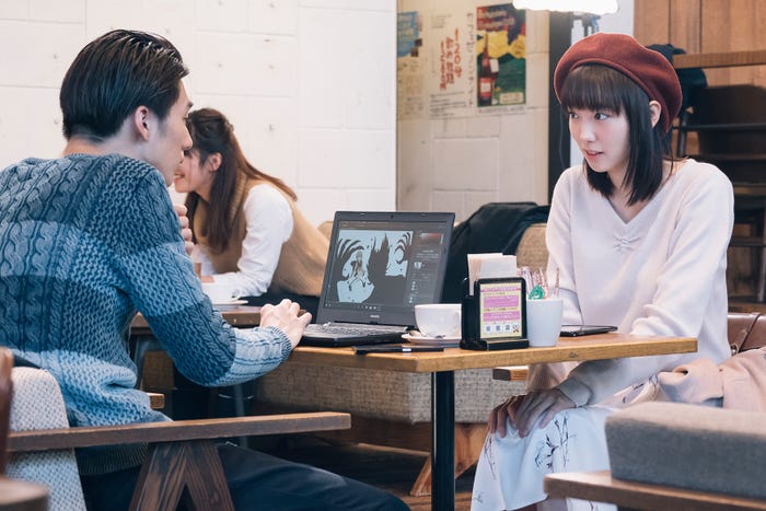 清水尋也、飯豊まりえ/「電影少女」第6話より(C)「電影少女2018」製作委員会