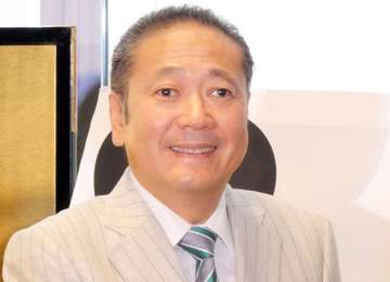 朝ドラ再放送で再注目の亡き女優 仲良しメンバーが自宅に集結 遺影の前に豪華料理がズラリ「女房も一緒に」有名パティシエ鎧塚氏がホームパーティー報告