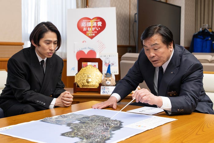 三宅健、馳浩氏(提供画像)