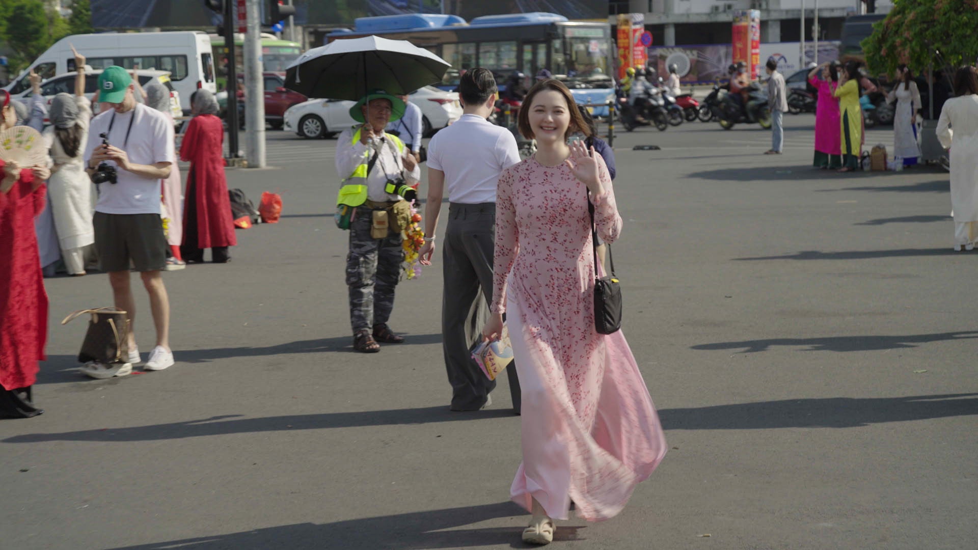 玉城ティナ（C）ドラマ「地球の歩き方SP inベトナム」製作委員会