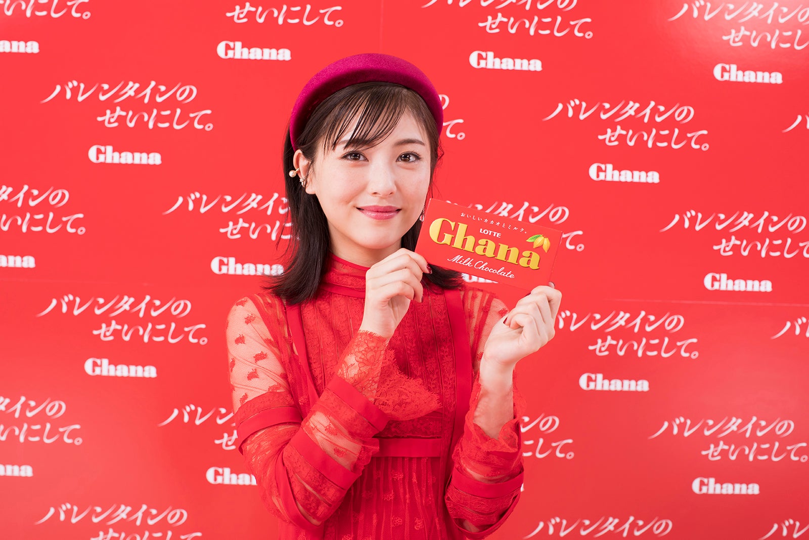 浜辺美波／新WEB動画メイキングより（提供写真）