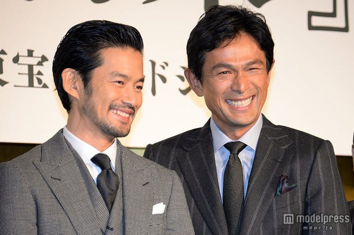 (左から)竹野内豊、江口洋介