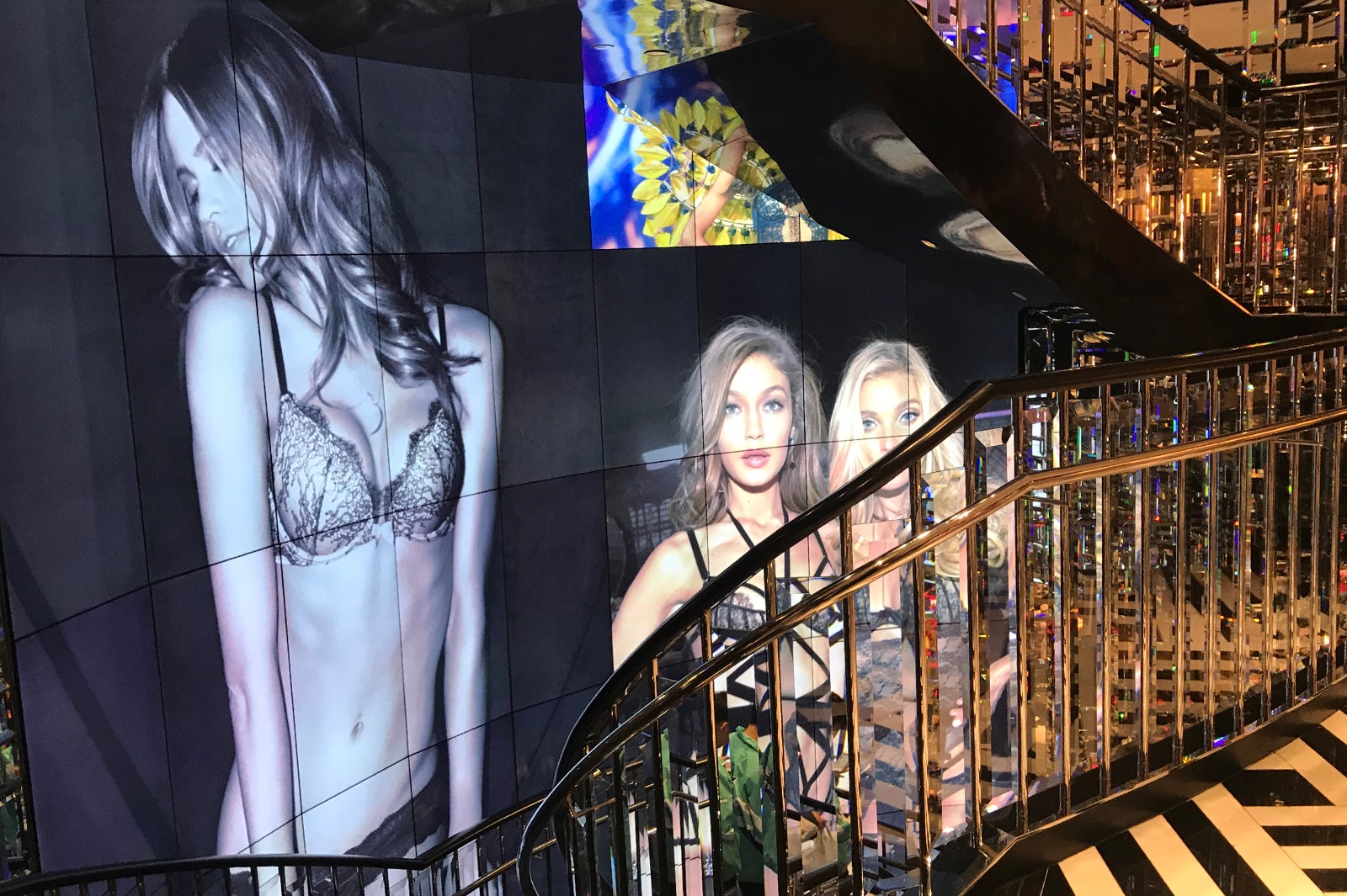 「ヴィクトリアズ・シークレット」上海旗艦店