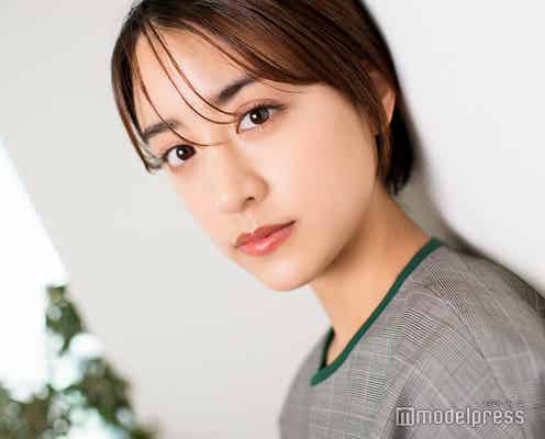 山本美月、進化したショートカットのポイントは?眞栄田郷敦の印象明かす<「あと3回、君に会える」インタビュー>