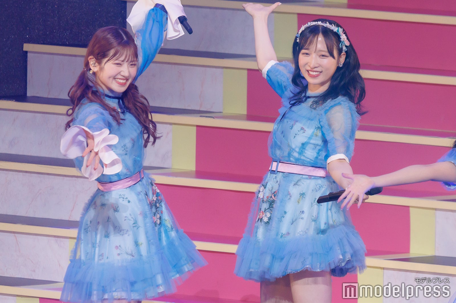 村山彩希、小栗有以（C）モデルプレス