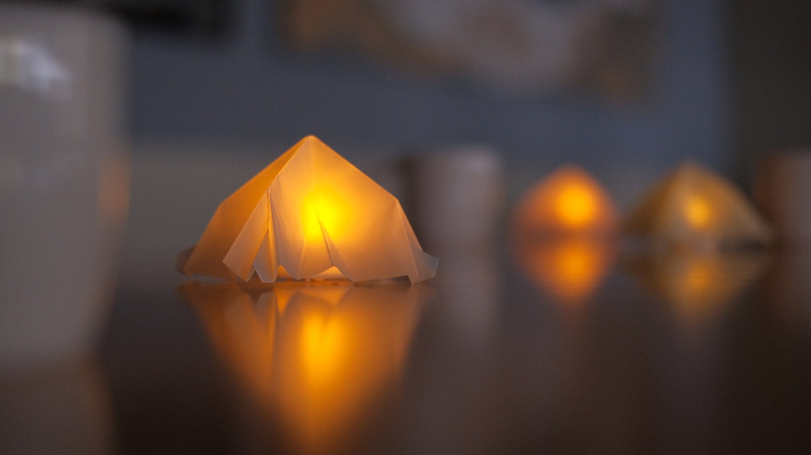 折り紙ランタンイメージ／画像提供：スターバックス コーヒー ジャパン