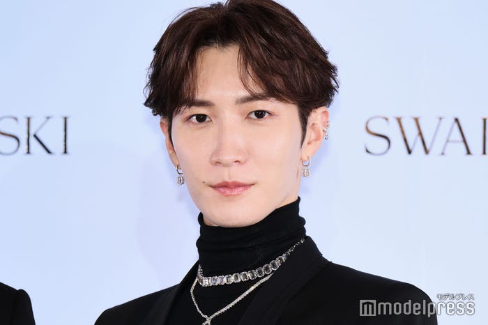 ジュエリーに負けないぐらい肌とトークも輝いてた渡辺翔太(C)モデルプレス