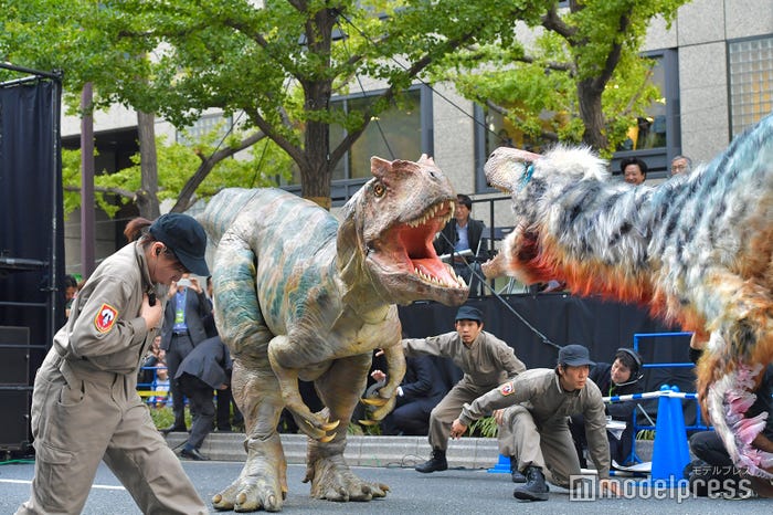 DINO-A-LIVE(C)モデルプレス