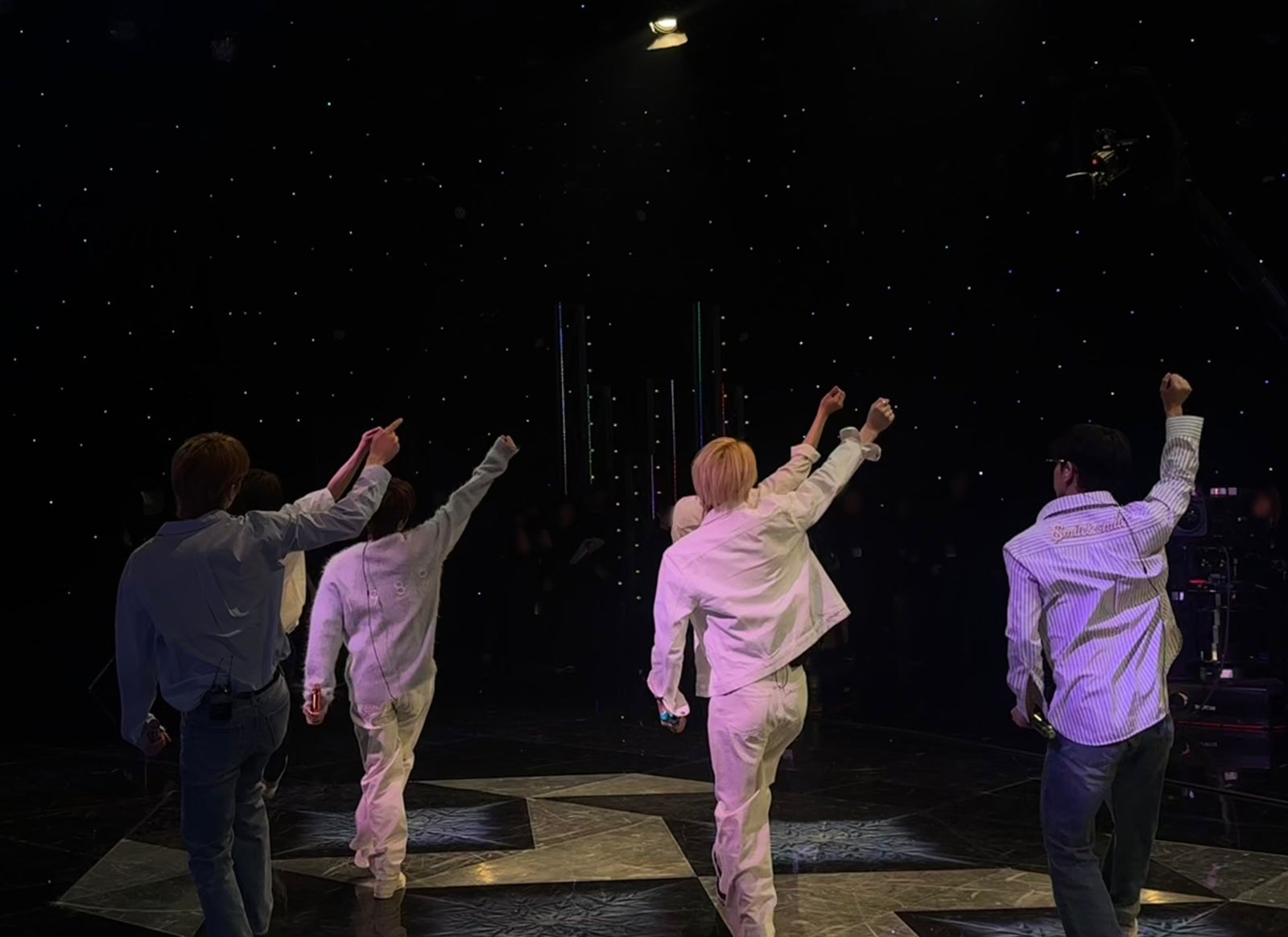 BOYNEXTDOOR「ミュージックステーション」裏側の様子（提供写真）