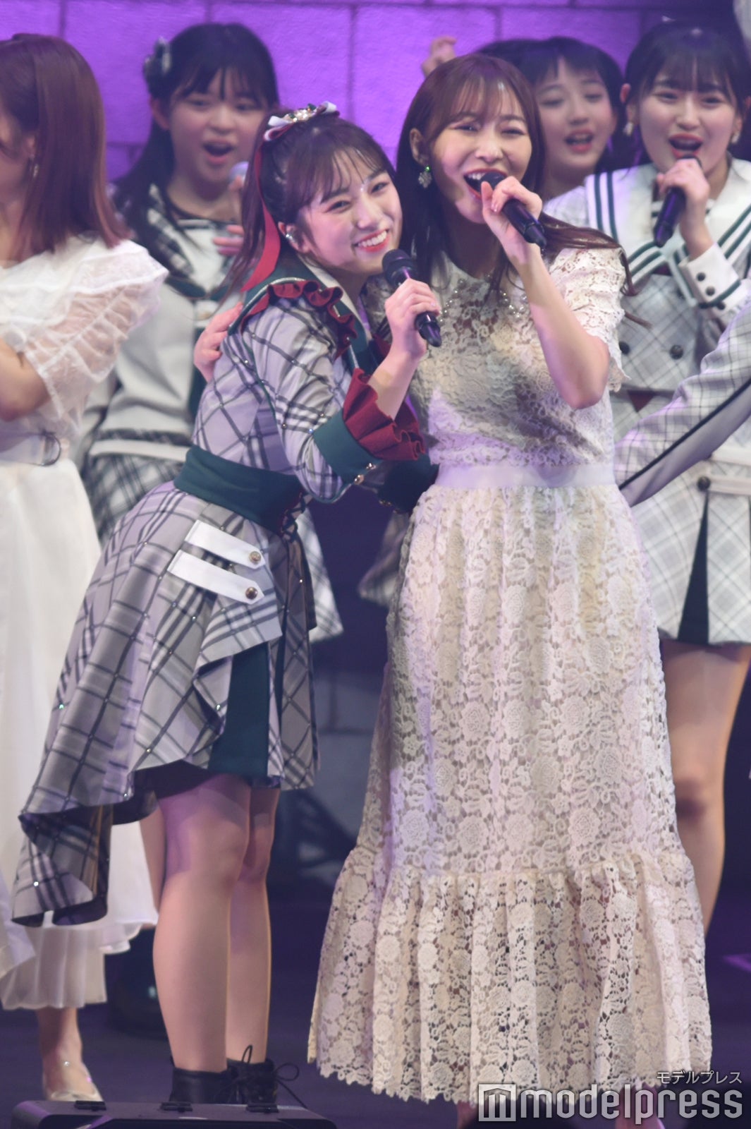 HKT48矢吹奈子、指原莉乃「矢吹奈子 卒業コンサート〜未来への翼〜」（C）モデルプレス