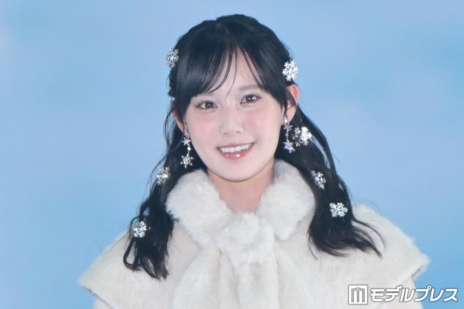 日向坂46松尾桜「ガルアワ」初登場 美脚輝くミニ丈冬コーデで華やかランウェイ「ビジュ最強」「憧れのスタイル」とファン絶賛【ガルアワ2026A/W】