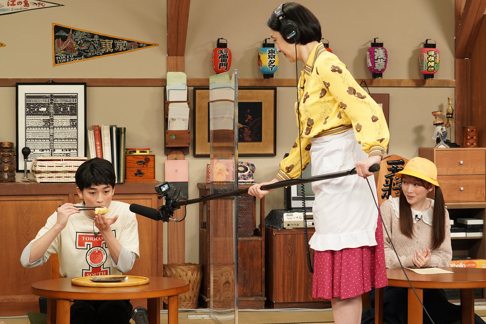 高橋文哉、草刈民代、守屋麗奈 （C）日本テレビ