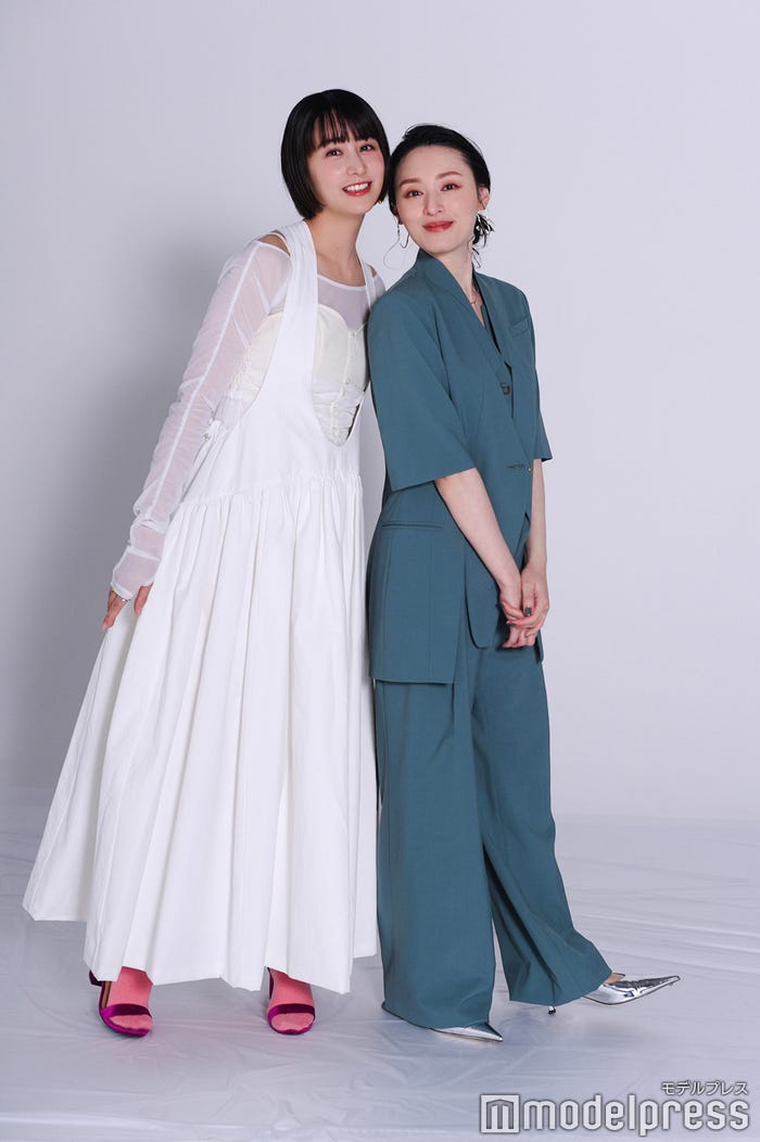山本美月、栗山千明(C)モデルプレス
