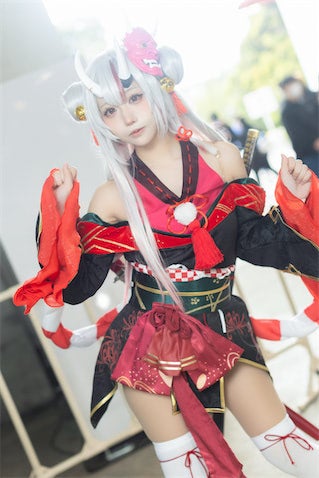 福岡の看護師レイヤー、 "推し活"にライブ＆遠征費で「月７万円超」 