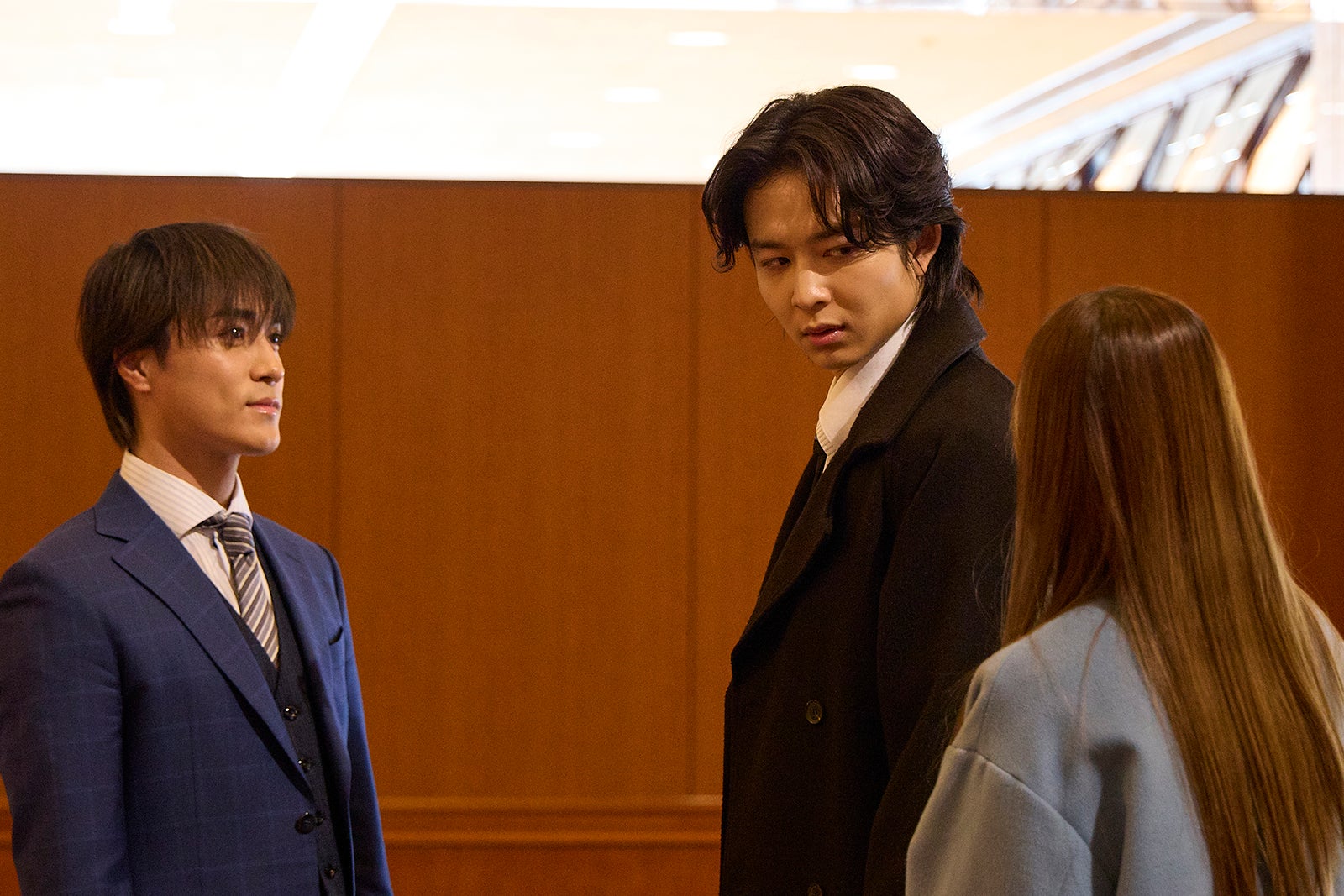 砂田将宏、鈴木仁「復讐カレシ～溺愛社長の顔にはウラがある～」第6話（C）「復讐カレシ～溺愛社長の顔にはウラがある～」製作委員会・MBS