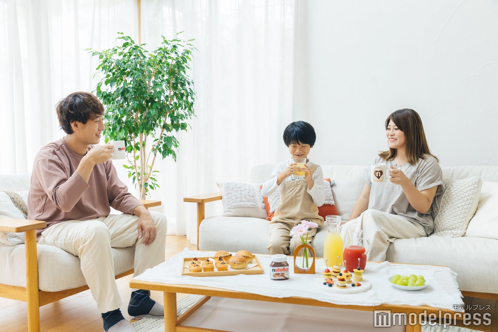 （C）モデルプレス