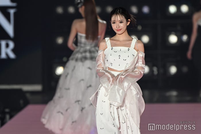 伊藤桃々(C)モデルプレス