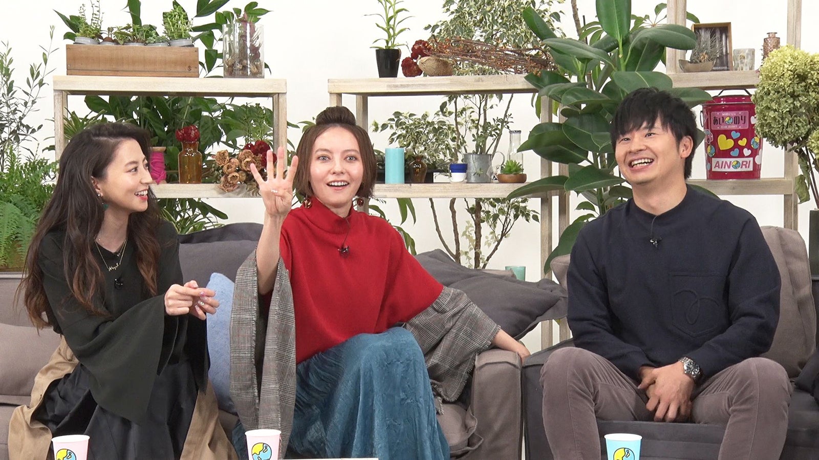 河北麻友子、ベッキー、若林正恭／「あいのり：Asian Journey」第4話より（C）フジテレビ