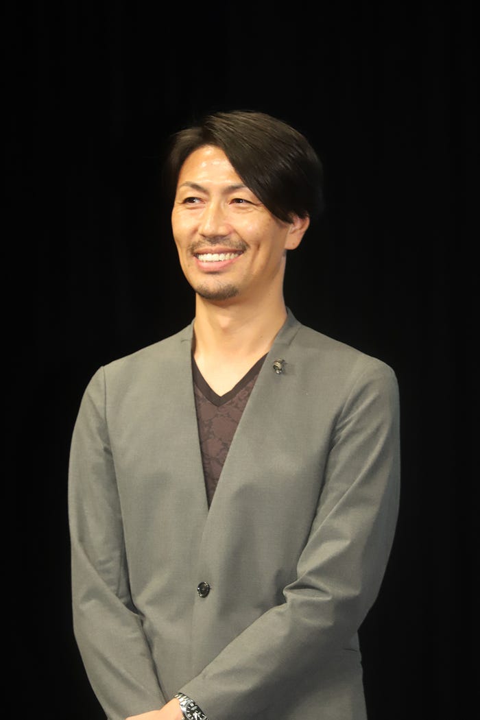 高橋義人制作プロデューサー (C)2022 東北新社