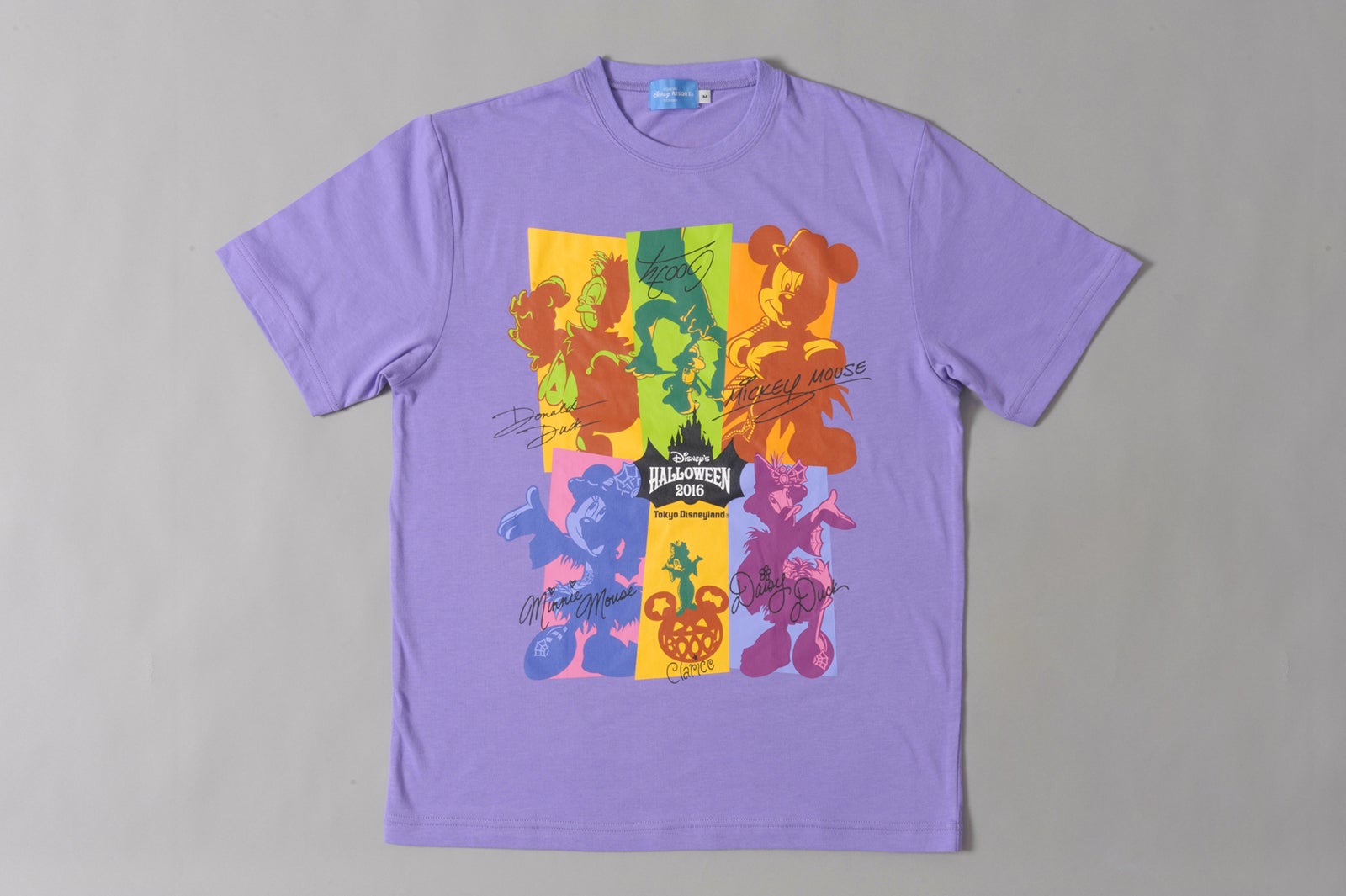 Tシャツ（2300円～2900円）／（C）Disney