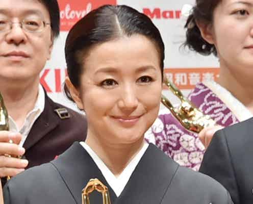 鈴木京香「自分がこんな風に動揺するとは」“あまりに大きな賞”受賞で感激