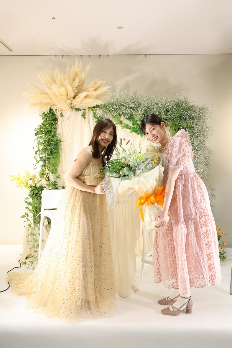 舟山久美子、吉田朱里／写真：Ayami（提供写真）